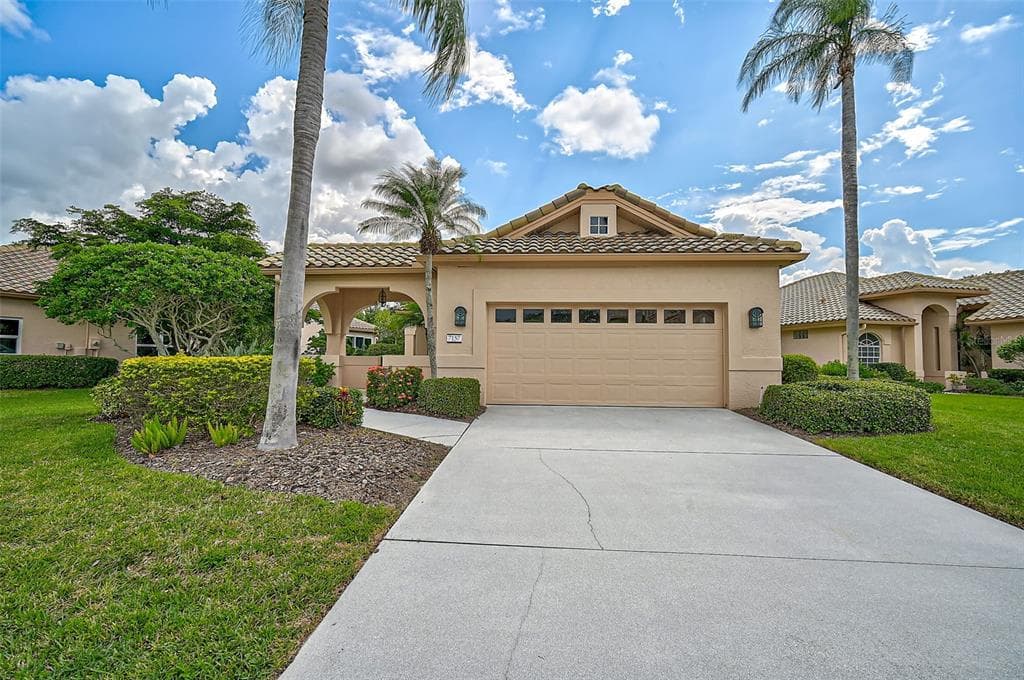7157 DEL LAGO DRIVE SARASOTA, FL 34238