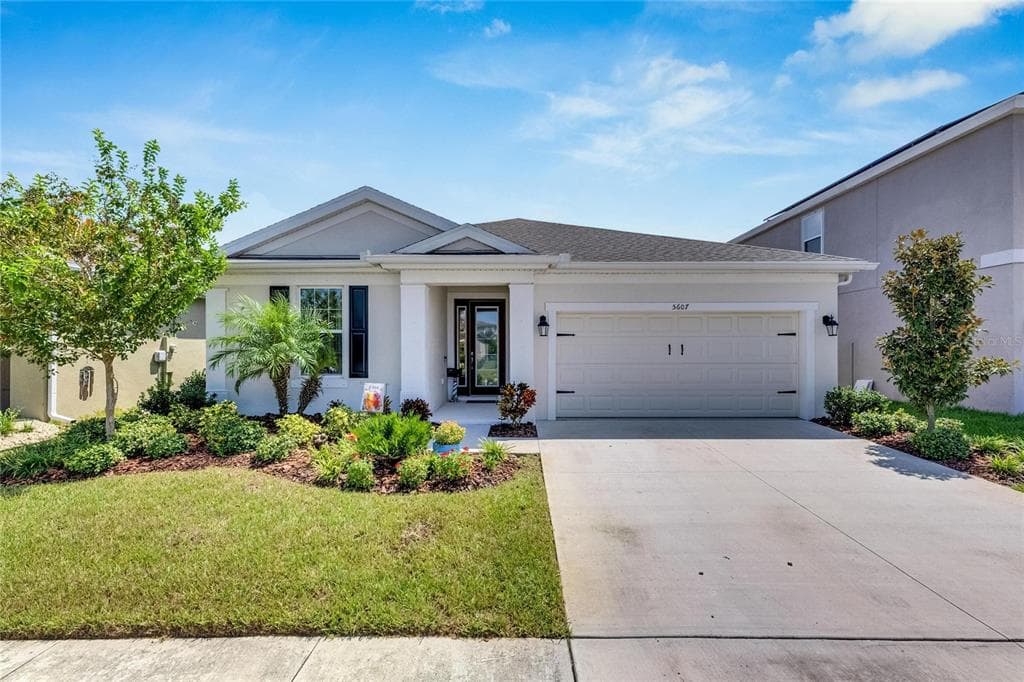 5607 LIMELIGHT DRIVE APOLLO BEACH, FL 33572