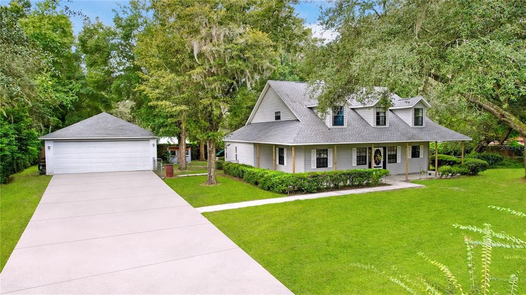 4605 CR 692 WEBSTER, FL 33597