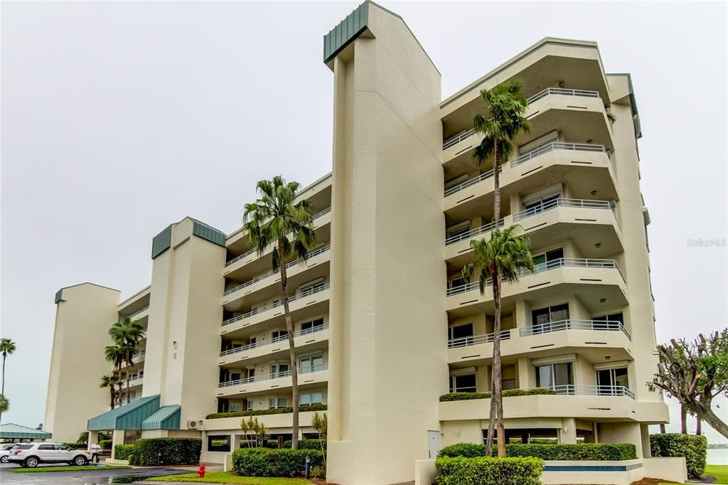 7922 SAILBOAT KEY BOULEVARD S UNIT 607 SOUTH PASADENA, FL 33707