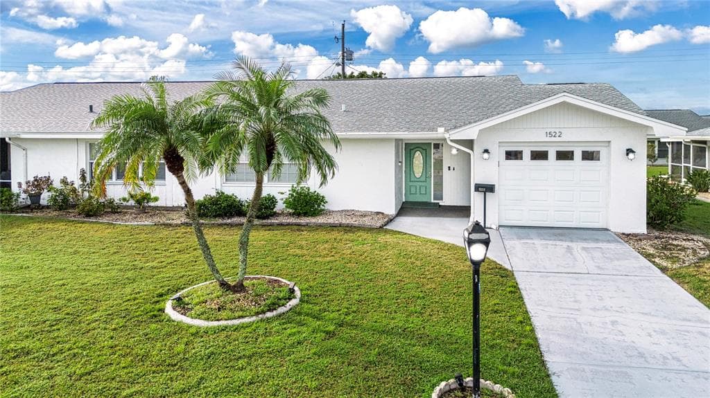 1522 BELLE GLADE AVENUE SUN CITY CENTER, FL 33573