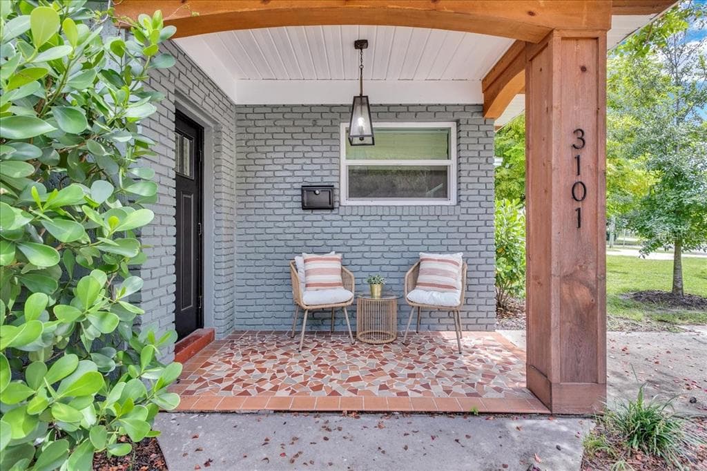 3101 N KINYON AVENUE TAMPA, FL 33603