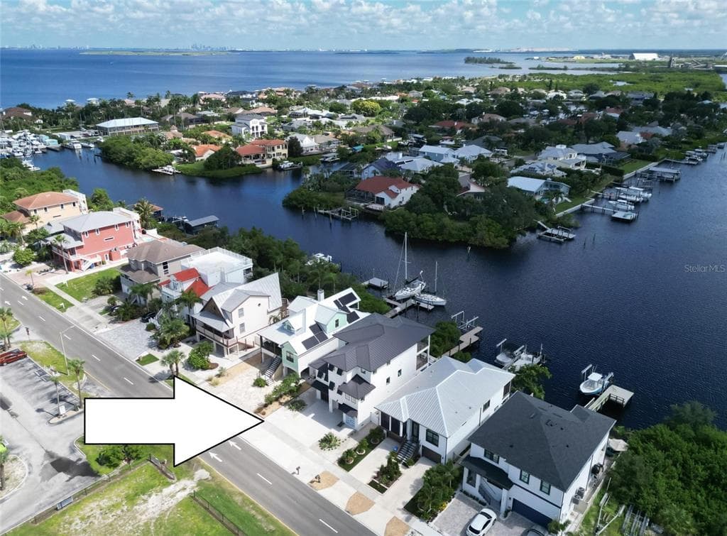 1305 APOLLO BEACH BOULEVARD APOLLO BEACH, FL 33572