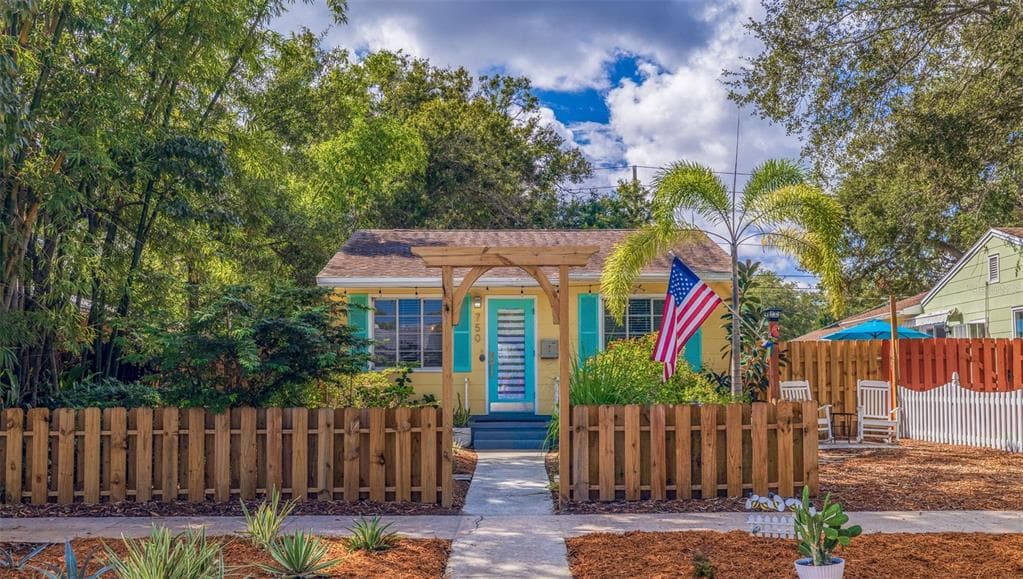 750 53RD AVENUE N ST PETERSBURG, FL 33703