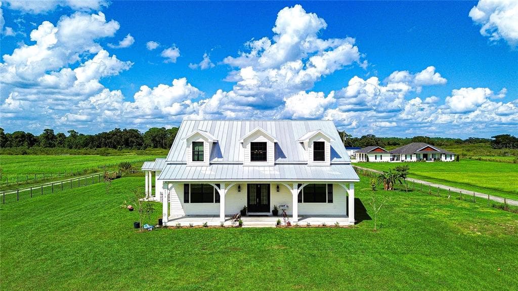 4018 MCINTOSH ESTATES LANE PLANT CITY, FL 33565