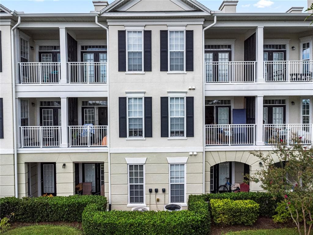 239 LONGVIEW AVENUE UNIT 212