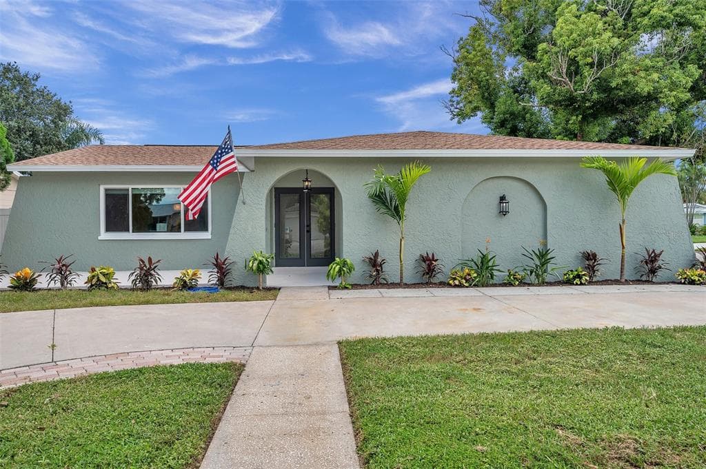 11056 111TH WAY LARGO, FL 33778