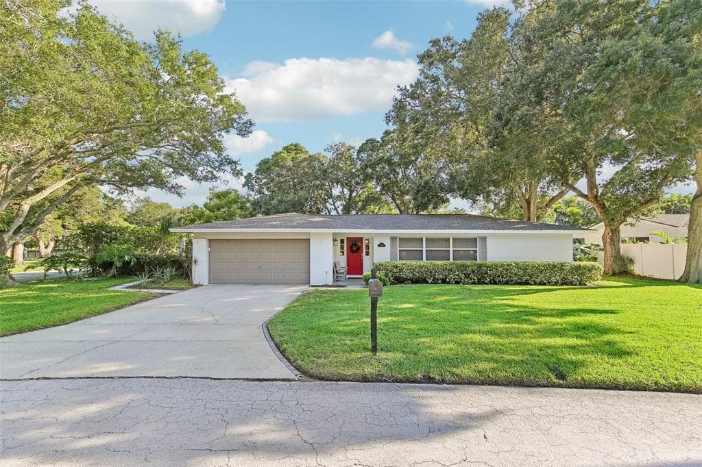2826 DEL RIO DRIVE