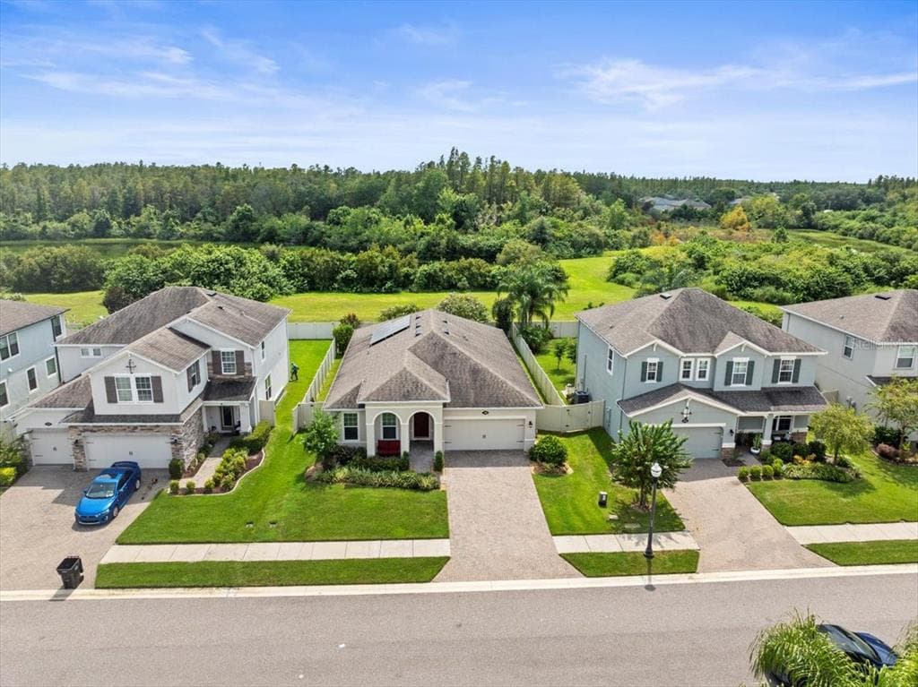 1100 MULTIFLORA LOOP LUTZ, FL 33558