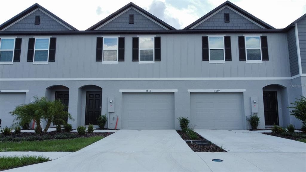 3853 ACADEMIA AVENUE LAKELAND, FL 33803
