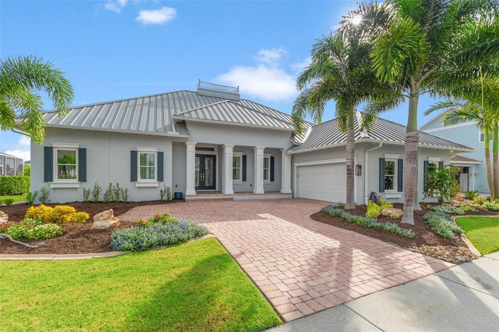 633 MANNS HARBOR DRIVE APOLLO BEACH, FL 33572