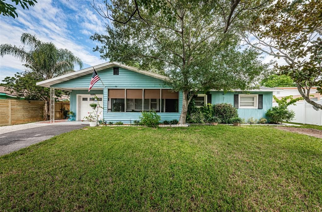 8555 76TH AVENUE SEMINOLE, FL 33777