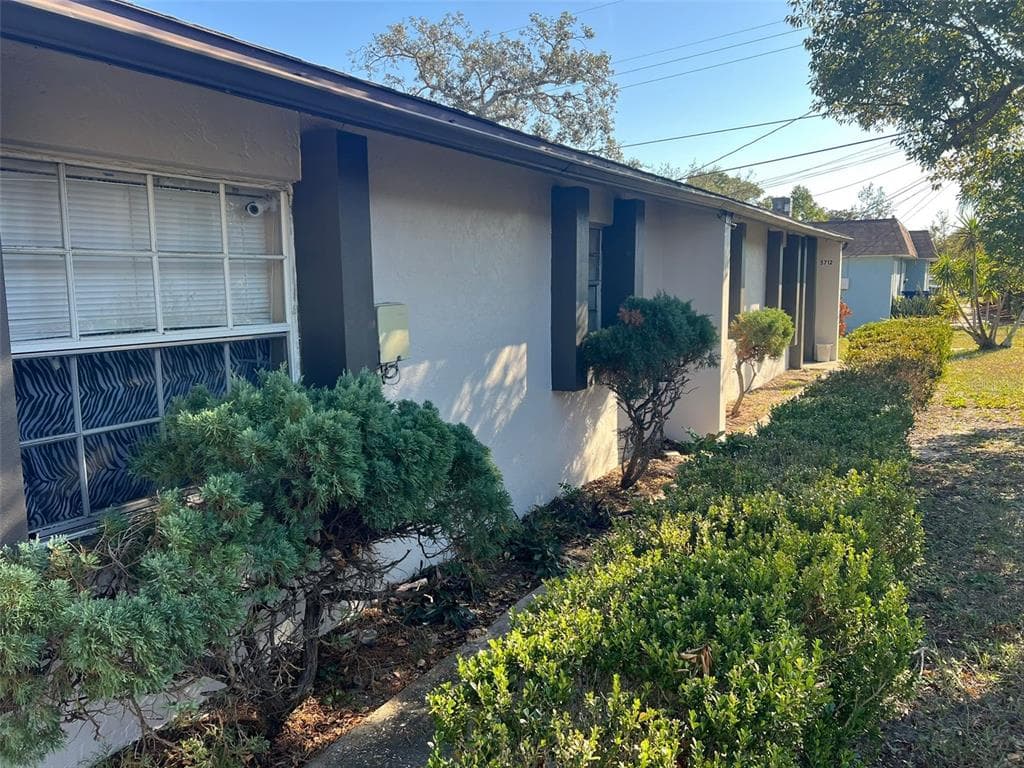 5710 GOLDEN NUGGET DRIVE HOLIDAY, FL 34690