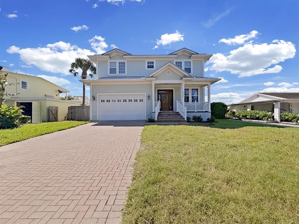 4820 W FLAMINGO ROAD TAMPA, FL 33611