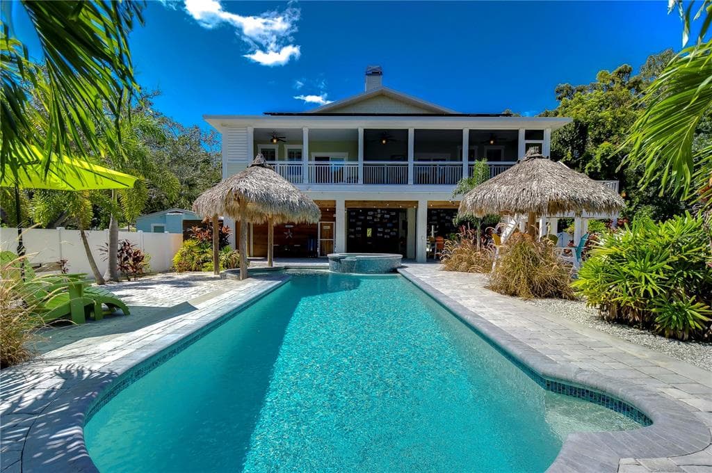 262 BANANA ROAD PALM HARBOR, FL 34683