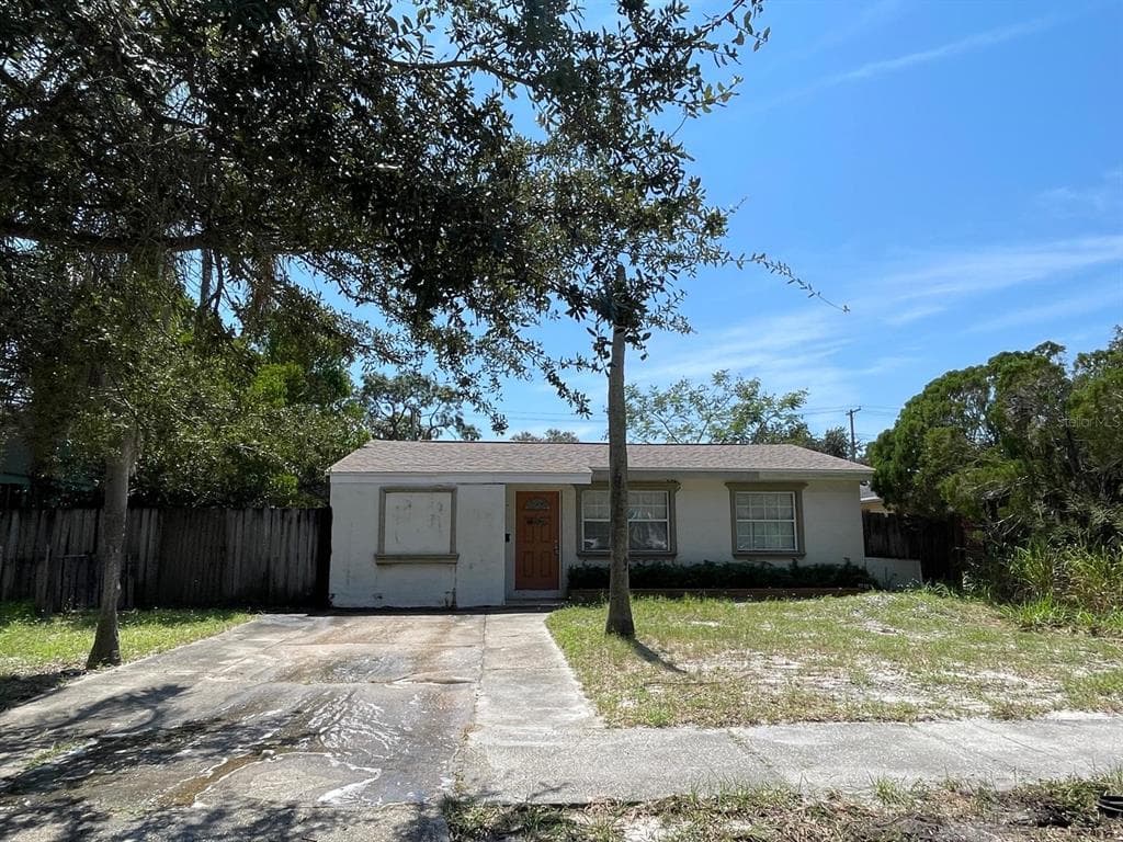 6326 1ST AVENUE S ST PETERSBURG, FL 33707