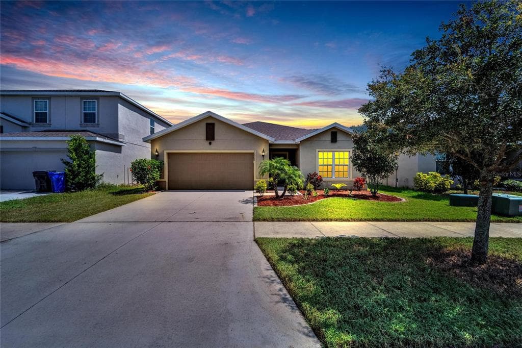 12026 LEDBURY COMMONS DRIVE GIBSONTON, FL 33534