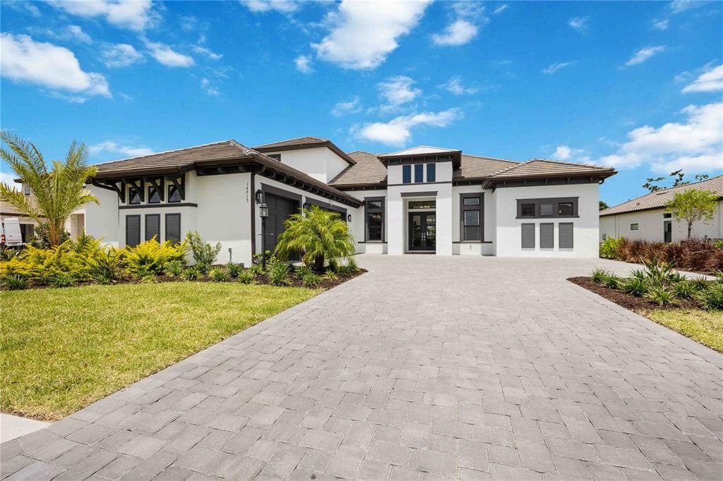 14913 DERNA TERRACE LAKEWOOD RANCH, FL 34211