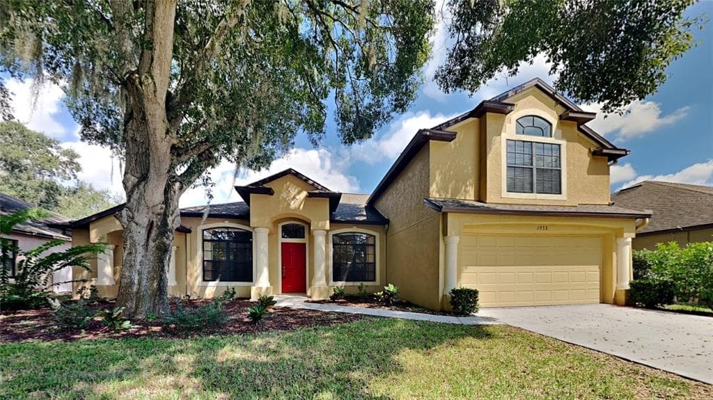 1932 ABBEY RIDGE DRIVE DOVER, FL 33527