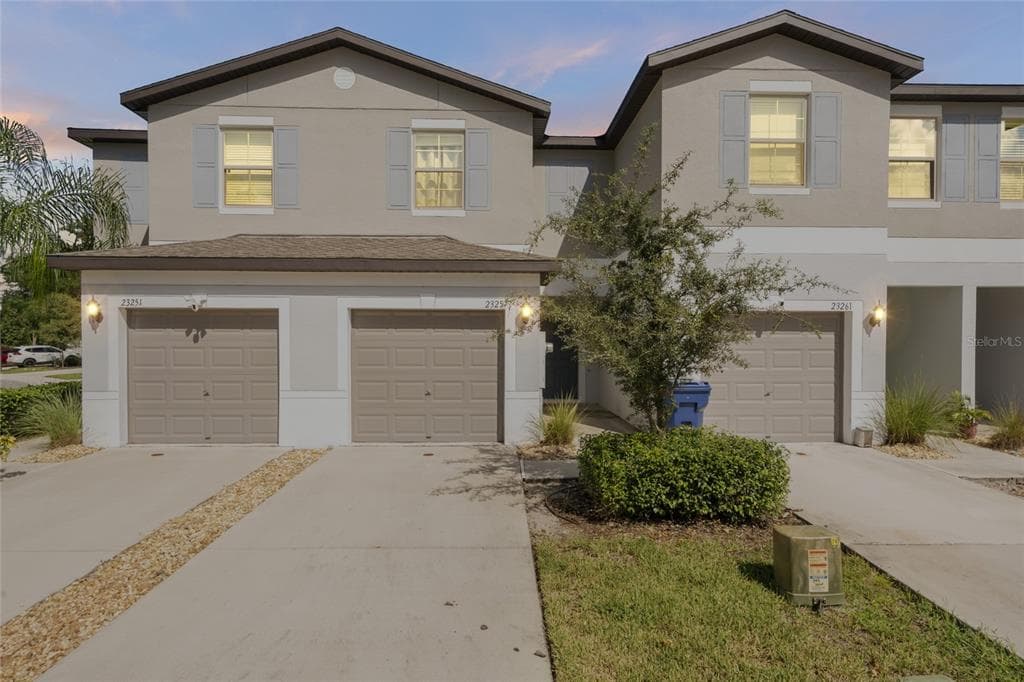 23257 WILLOW GLEN WAY LUTZ, FL 33549