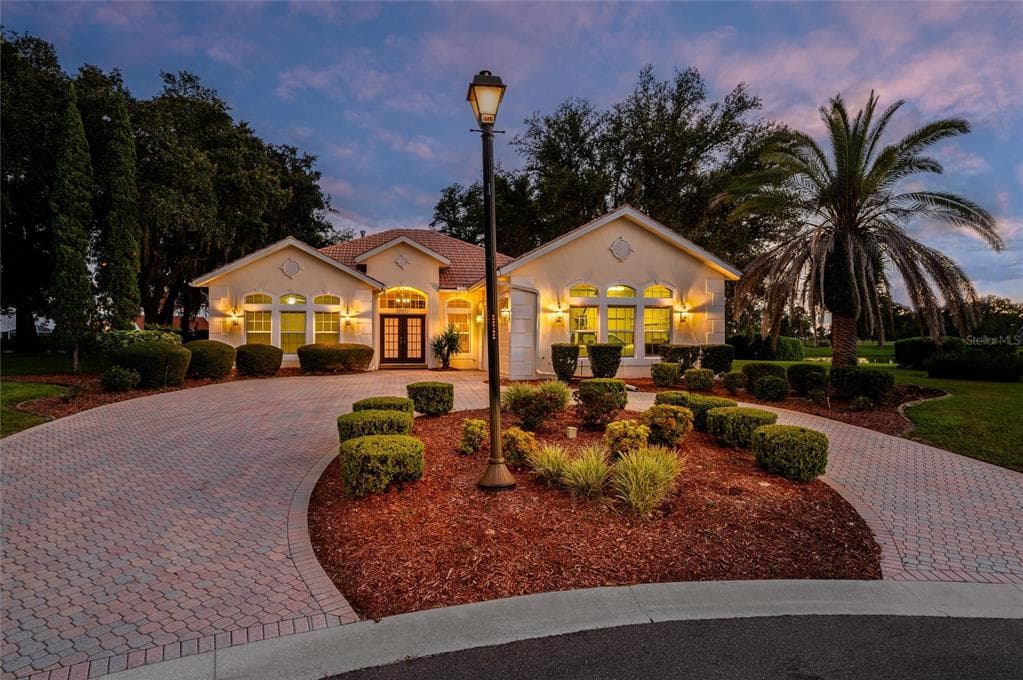 10071 GEORGETOWN COURT WEEKI WACHEE, FL 34613