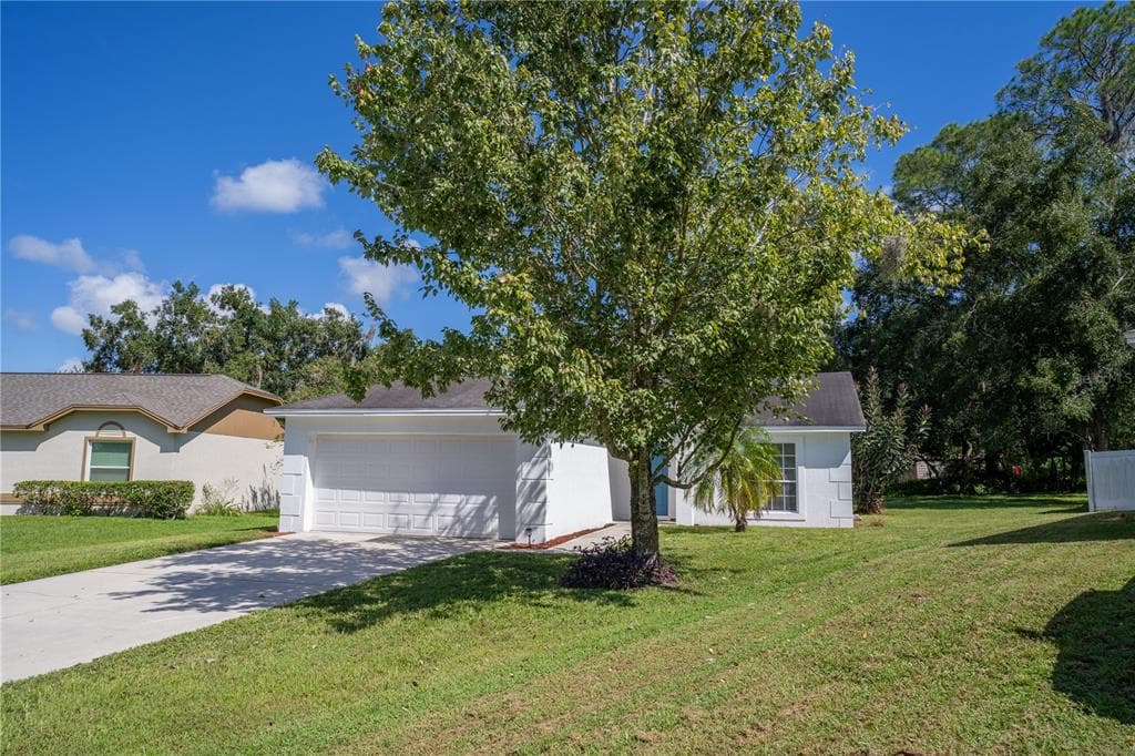 412 SUGAR CREEK DRIVE PLANT CITY, FL 33563