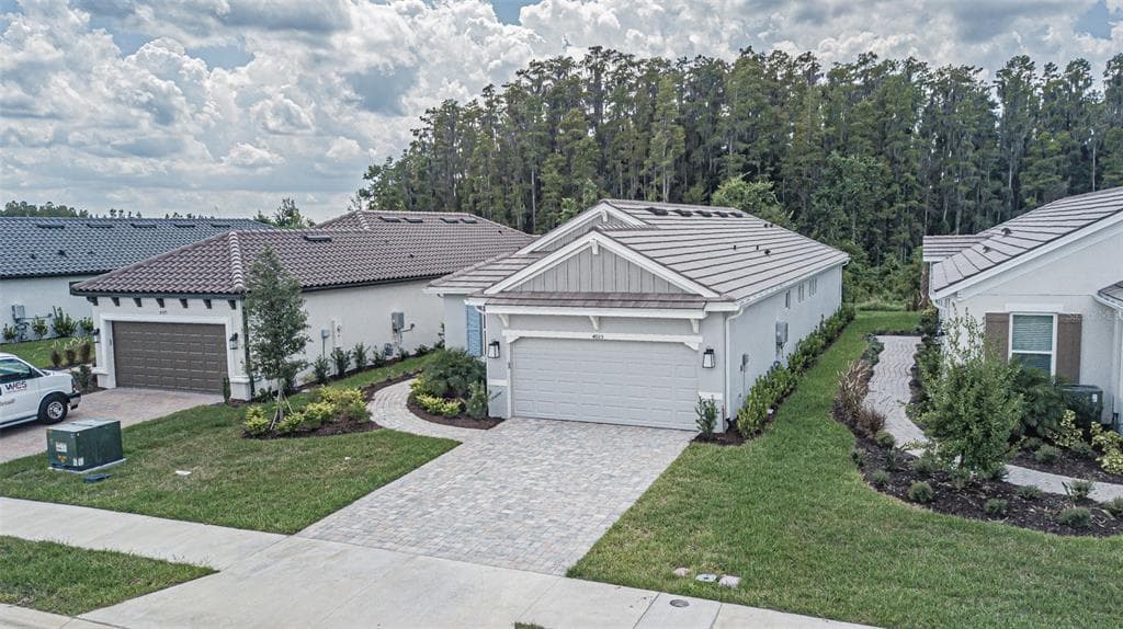 4605 ROSATTI ROAD WESLEY CHAPEL, FL 33543