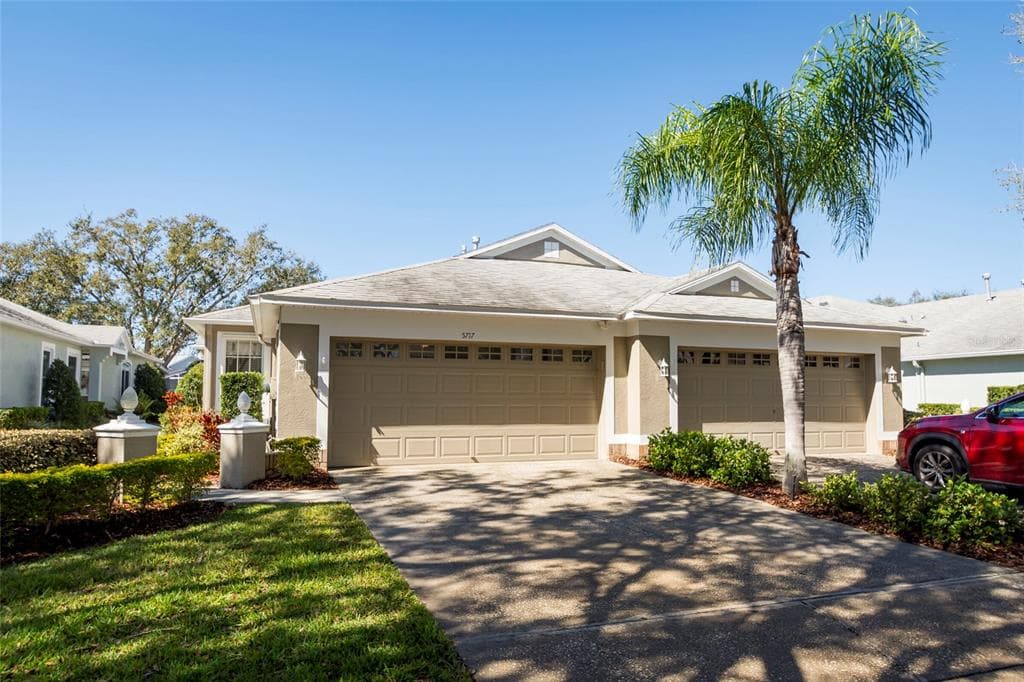 5717 HERONPARK PLACE LITHIA, FL 33547