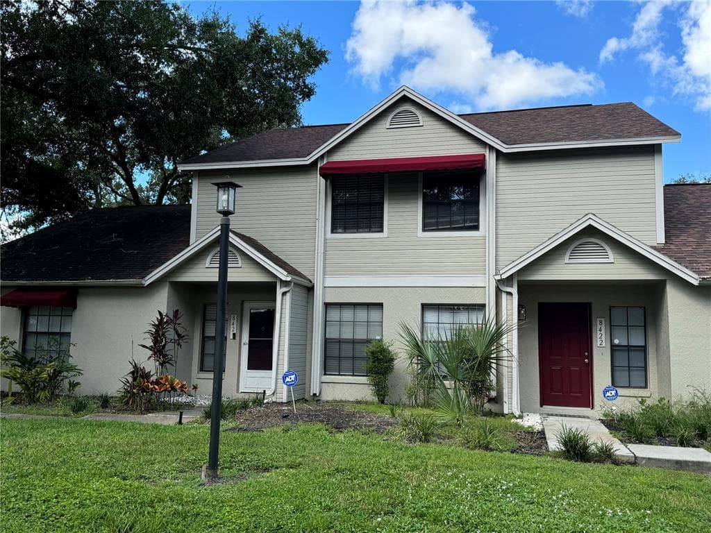 8420 LAURELON PLACE UNIT 8420 TEMPLE TERRACE, FL 33637