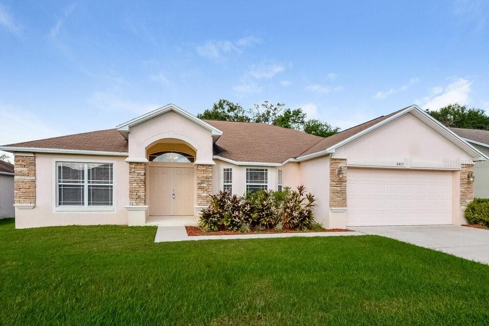 8407 GREYSTONE DRIVE LAKELAND, FL 33810