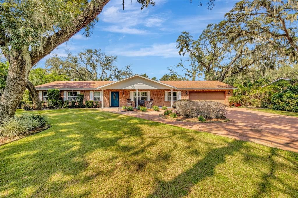 616 GREENBRIAR DRIVE BRANDON, FL 33511