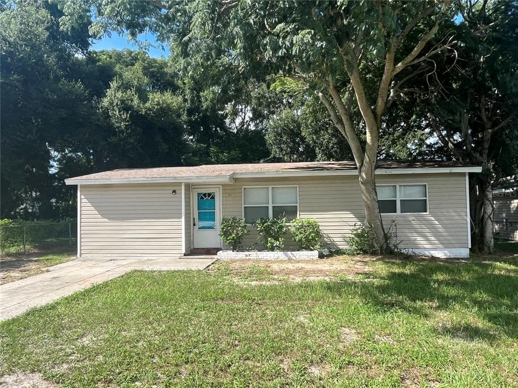 417 AVENUE N NE WINTER HAVEN, FL 33881