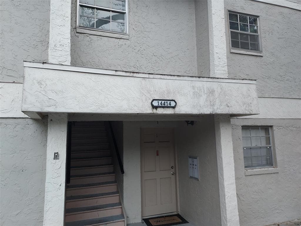 14414 REUTER STRASSE CIRCLE UNIT 211 TAMPA, FL 33613