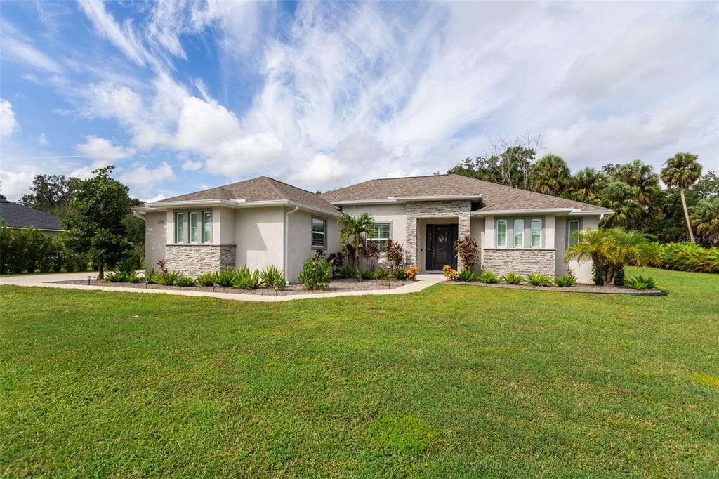 3215 BARONESS COURT
