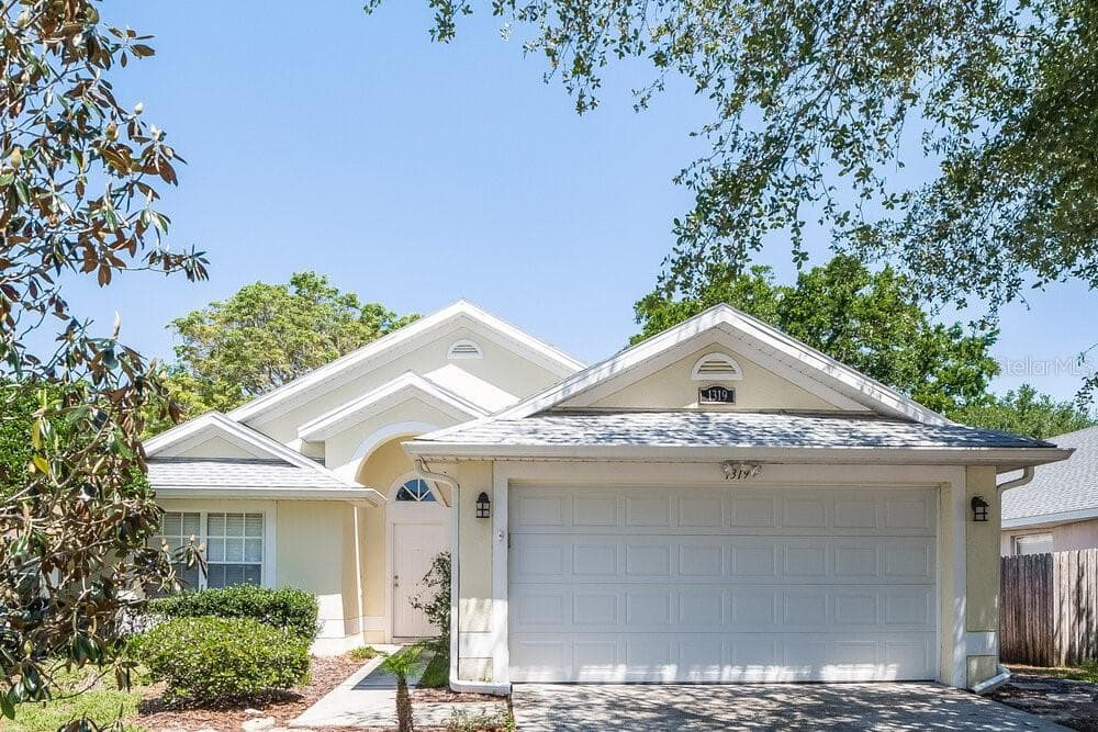 1319 ACORN CIRCLE APOPKA, FL 32703