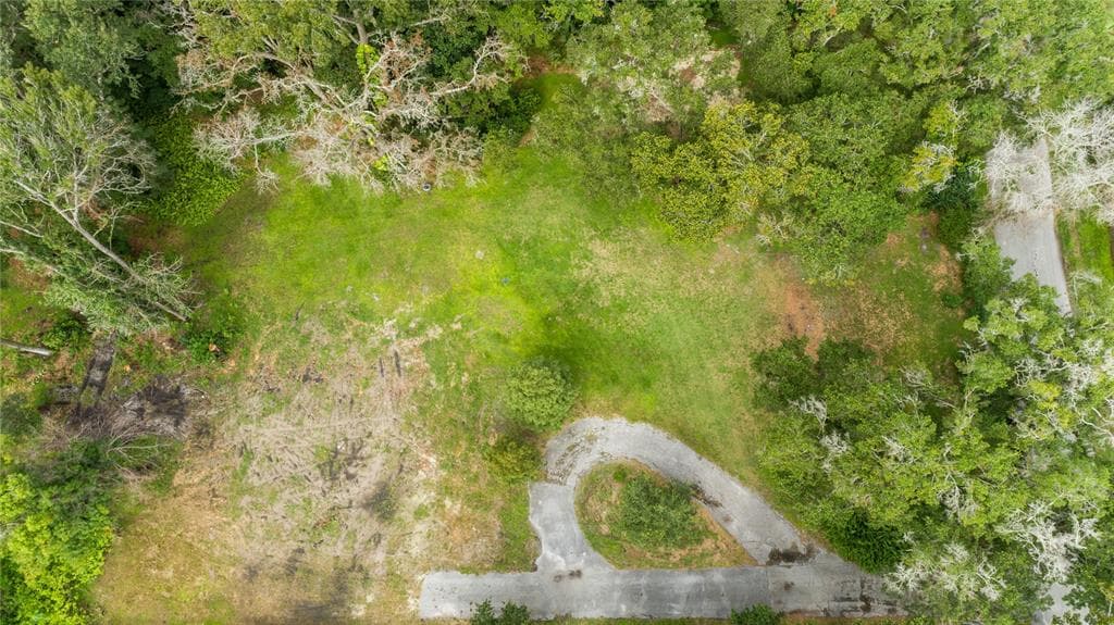 712 WELTON ROAD LUTZ, FL 33548