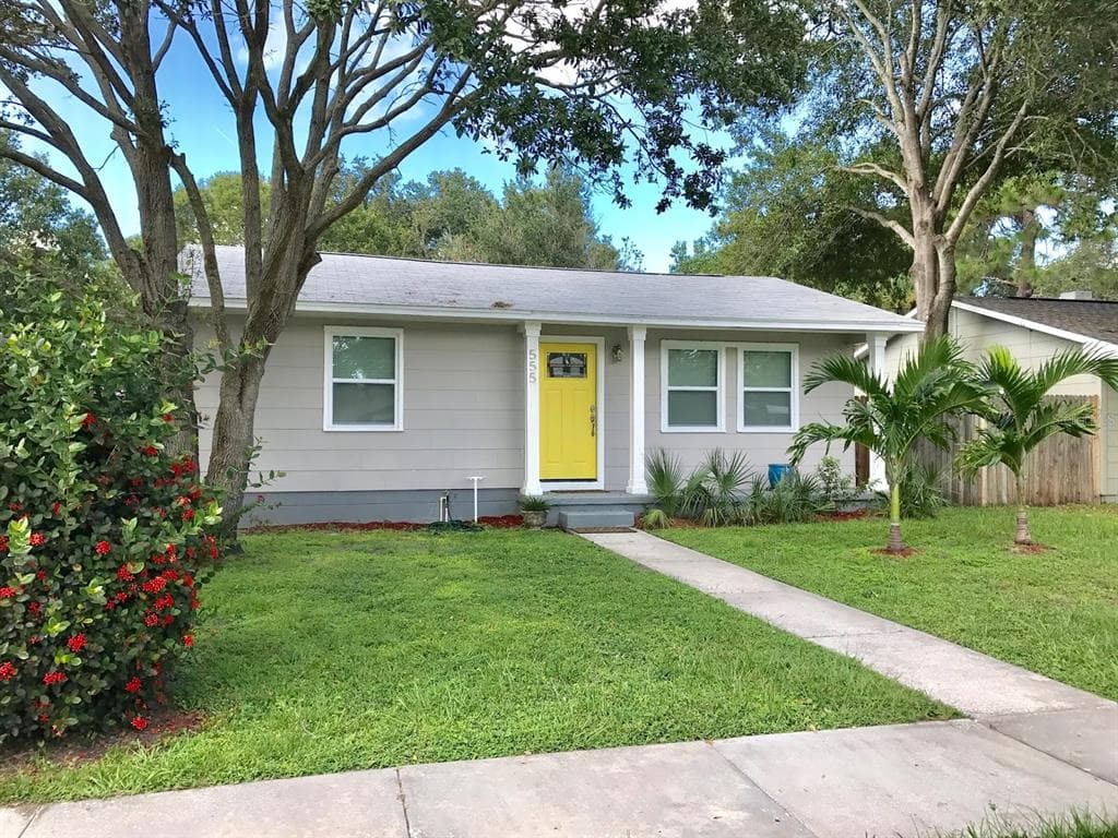 555 48TH AVENUE N ST PETERSBURG, FL 33703
