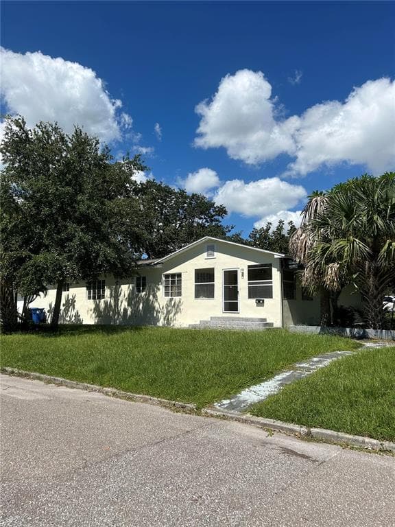 1725 28TH AVENUE S ST PETERSBURG, FL 33712