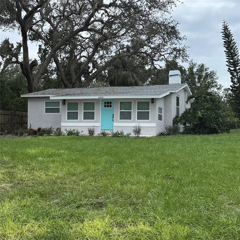 600 N HIGHLAND AVENUE TARPON SPRINGS, FL 34688