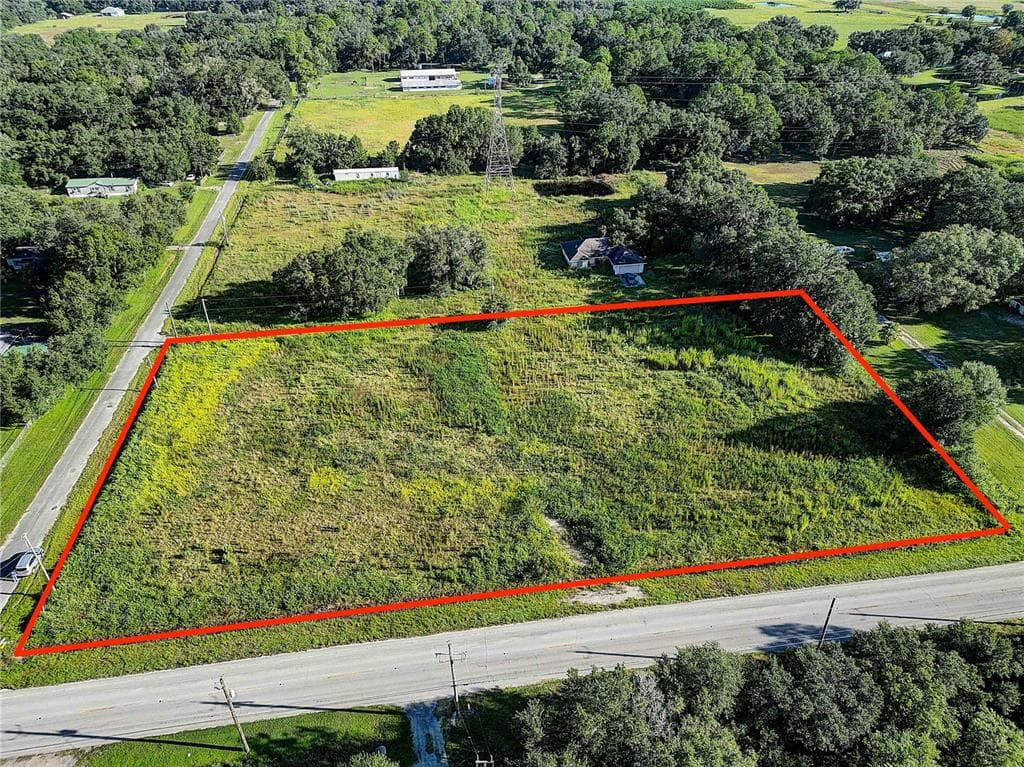 6314 W KNIGHTS GRIFFIN ROAD PLANT CITY, FL 33565