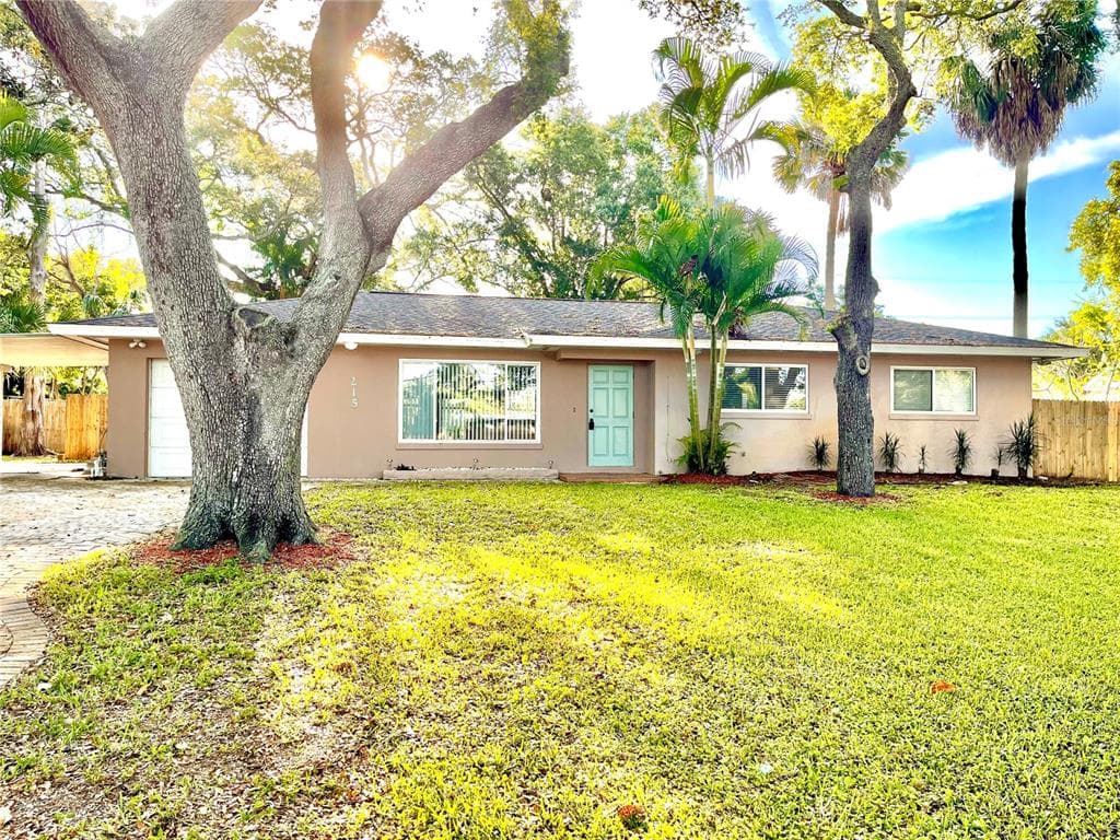 215 20TH STREET NW LARGO, FL 33770