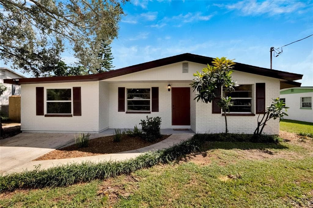 412 SHAMROCK ROAD BRANDON, FL 33511