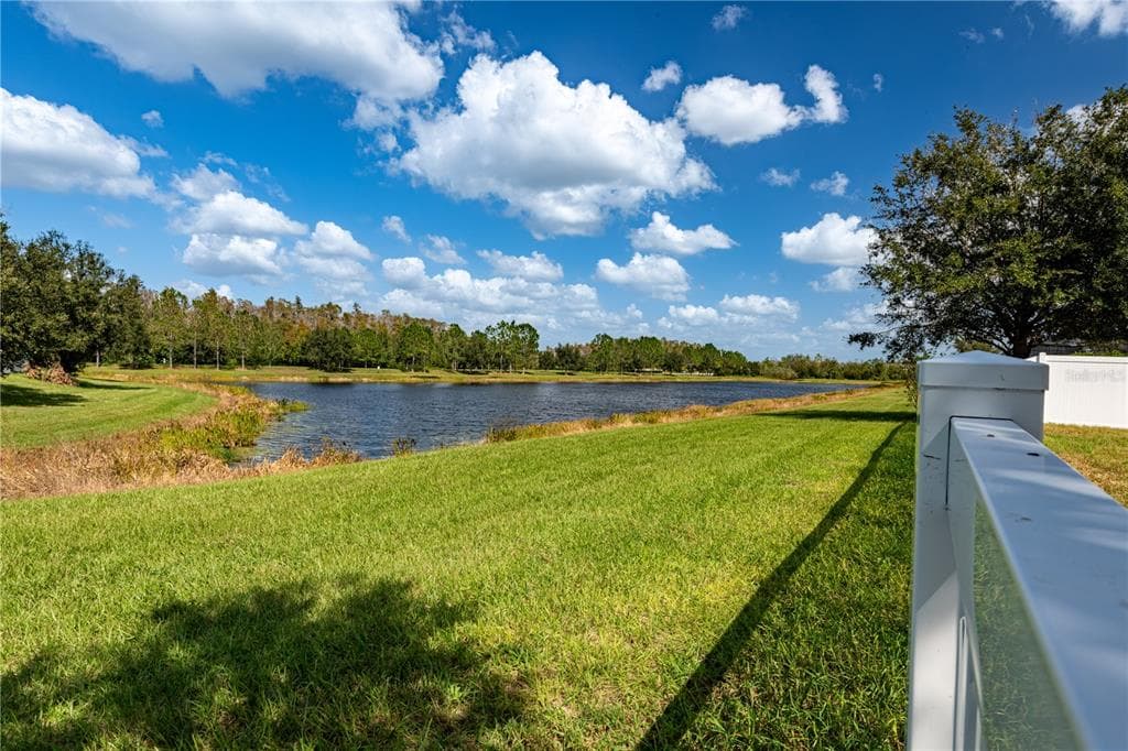 10622 MISTFLOWER LANE TAMPA, FL 33647