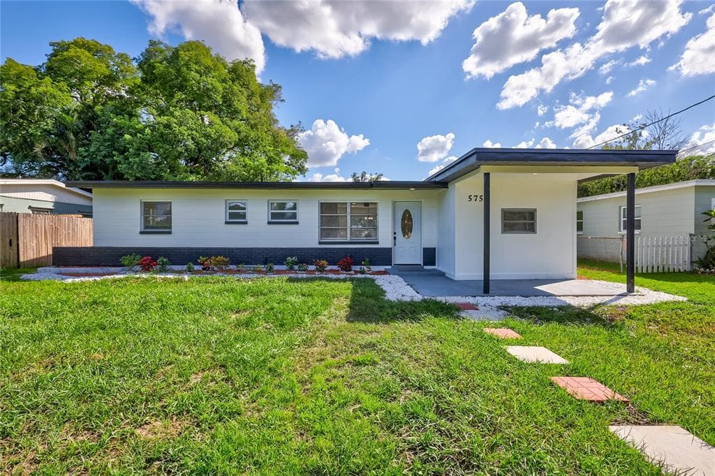 5752 92ND AVENUE N PINELLAS PARK, FL 33782