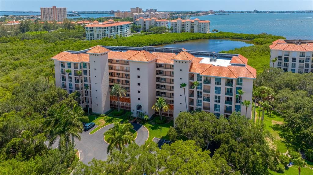 4750 DOLPHIN CAY LANE S UNIT 604 ST PETERSBURG, FL 33711