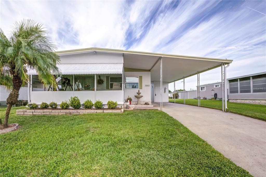 3243 HAMPSHIRE DRIVE HOLIDAY, FL 34690