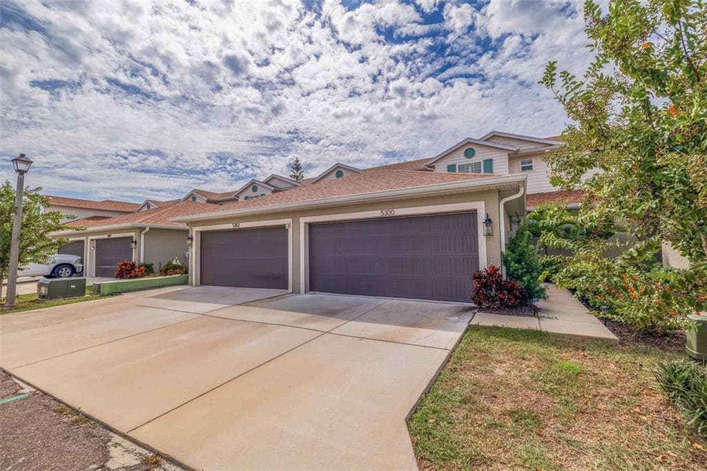 5300 NEIL DRIVE ST PETERSBURG, FL 33714