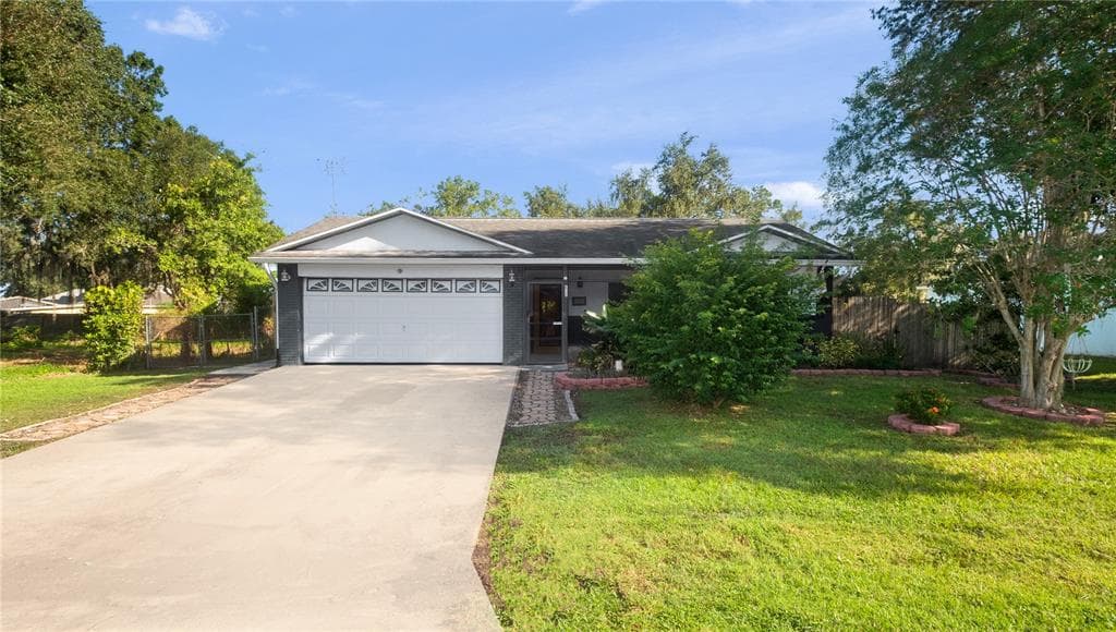611 POLYNESIAN CT KISSIMMEE, FL 34758
