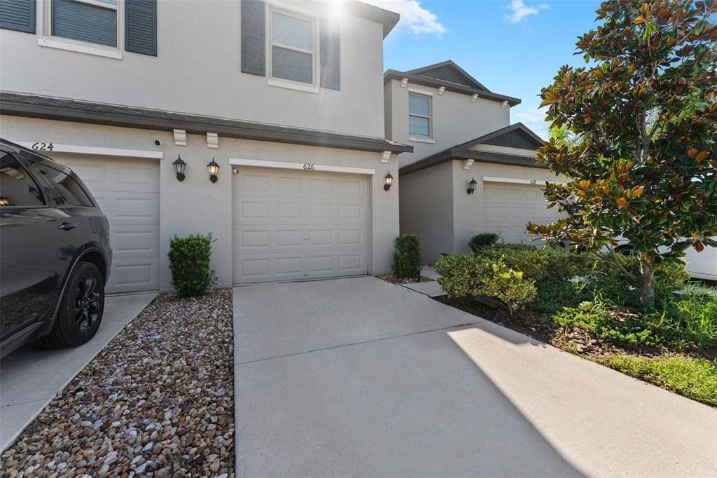 626 ROYAL EMPRESS DRIVE RUSKIN, FL 33570