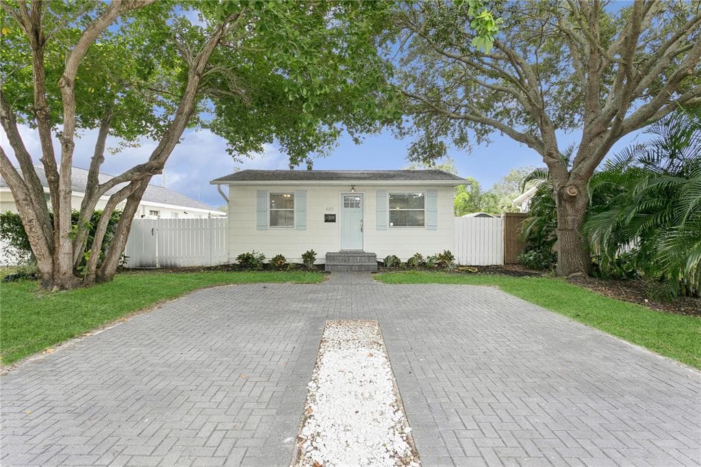 485 44TH AVENUE N ST PETERSBURG, FL 33703